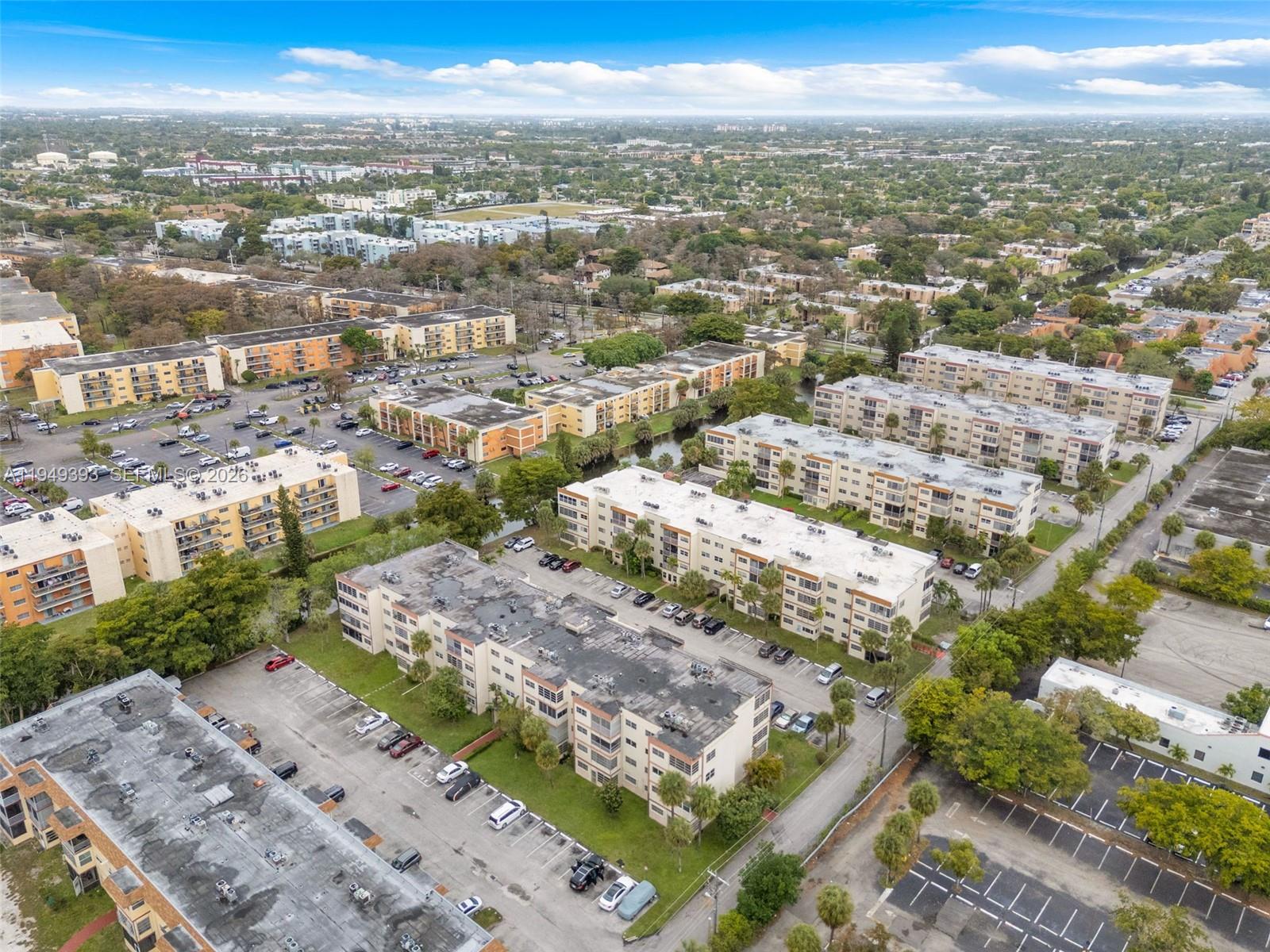 MAJESTIC GARDENS CONDOMIN - Residential