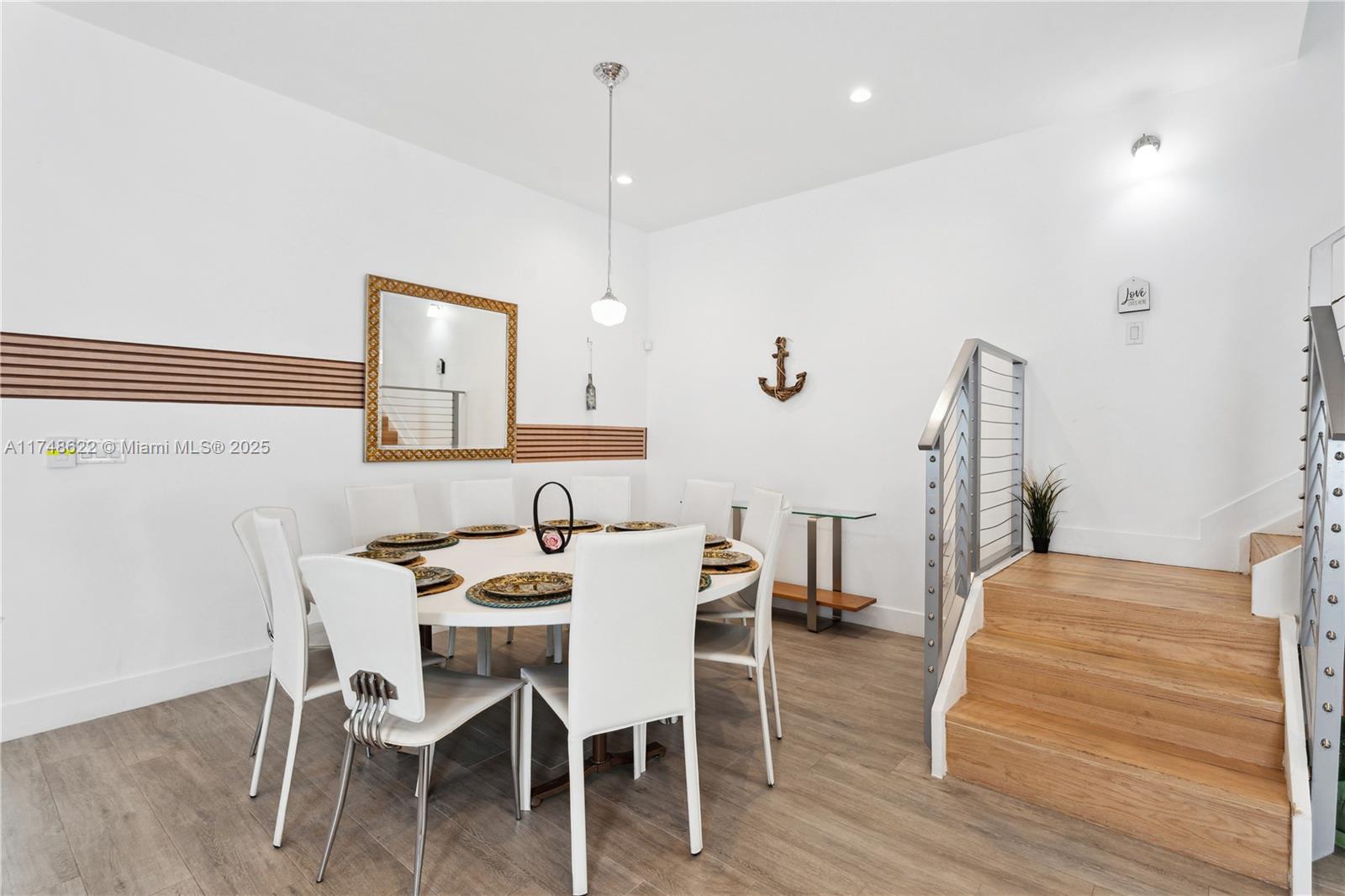 AMND MIAMI SUBURBAN ACRES - Residential Lease