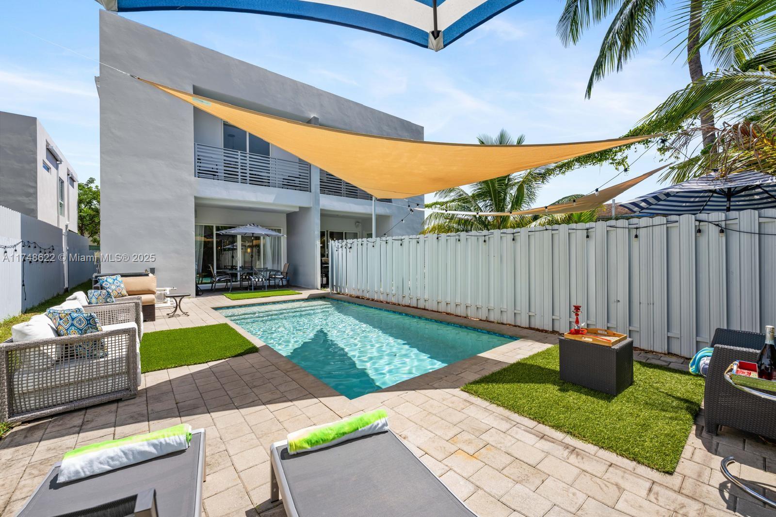 AMND MIAMI SUBURBAN ACRES - Residential Lease