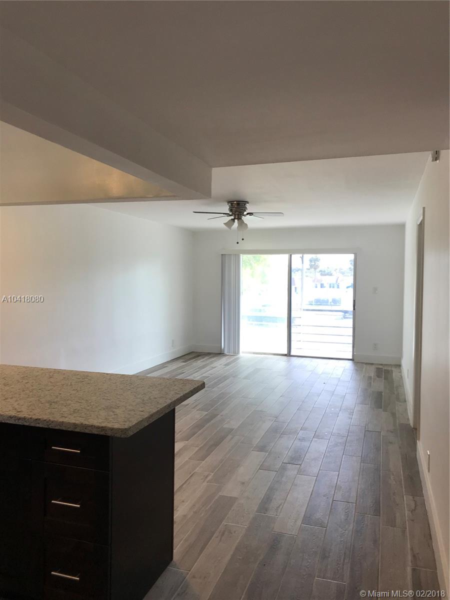 LAKEWOOD ON THE GREEN 2 C - Residential Lease