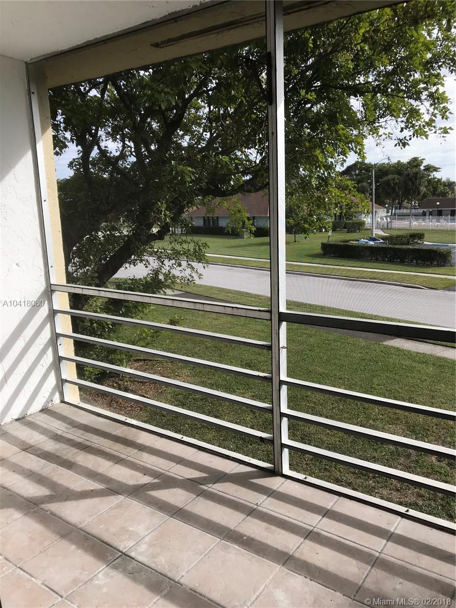 LAKEWOOD ON THE GREEN 2 C - Residential Lease