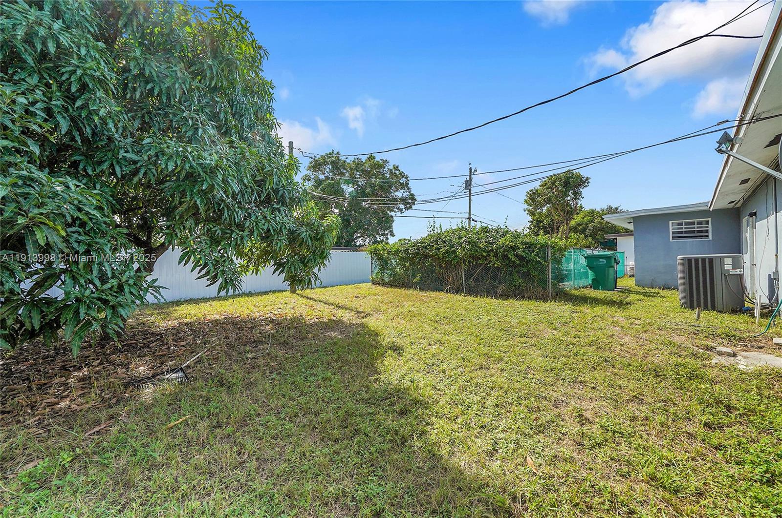 CAROL CITY - Residential