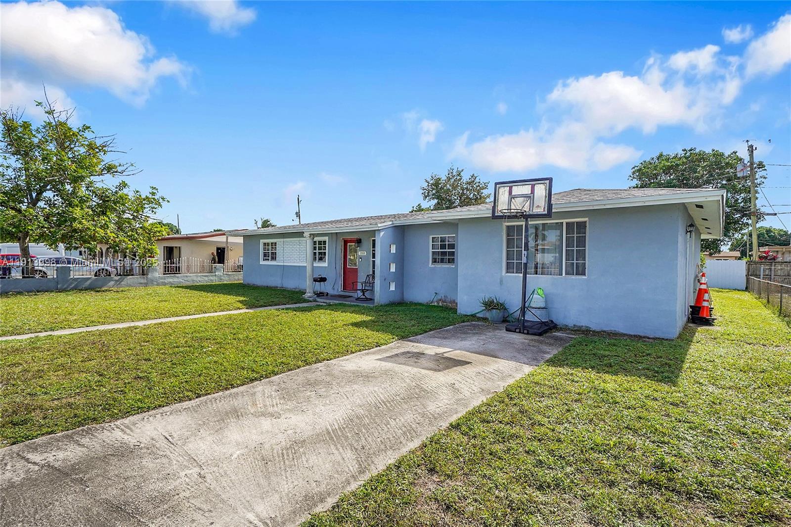 CAROL CITY - Residential