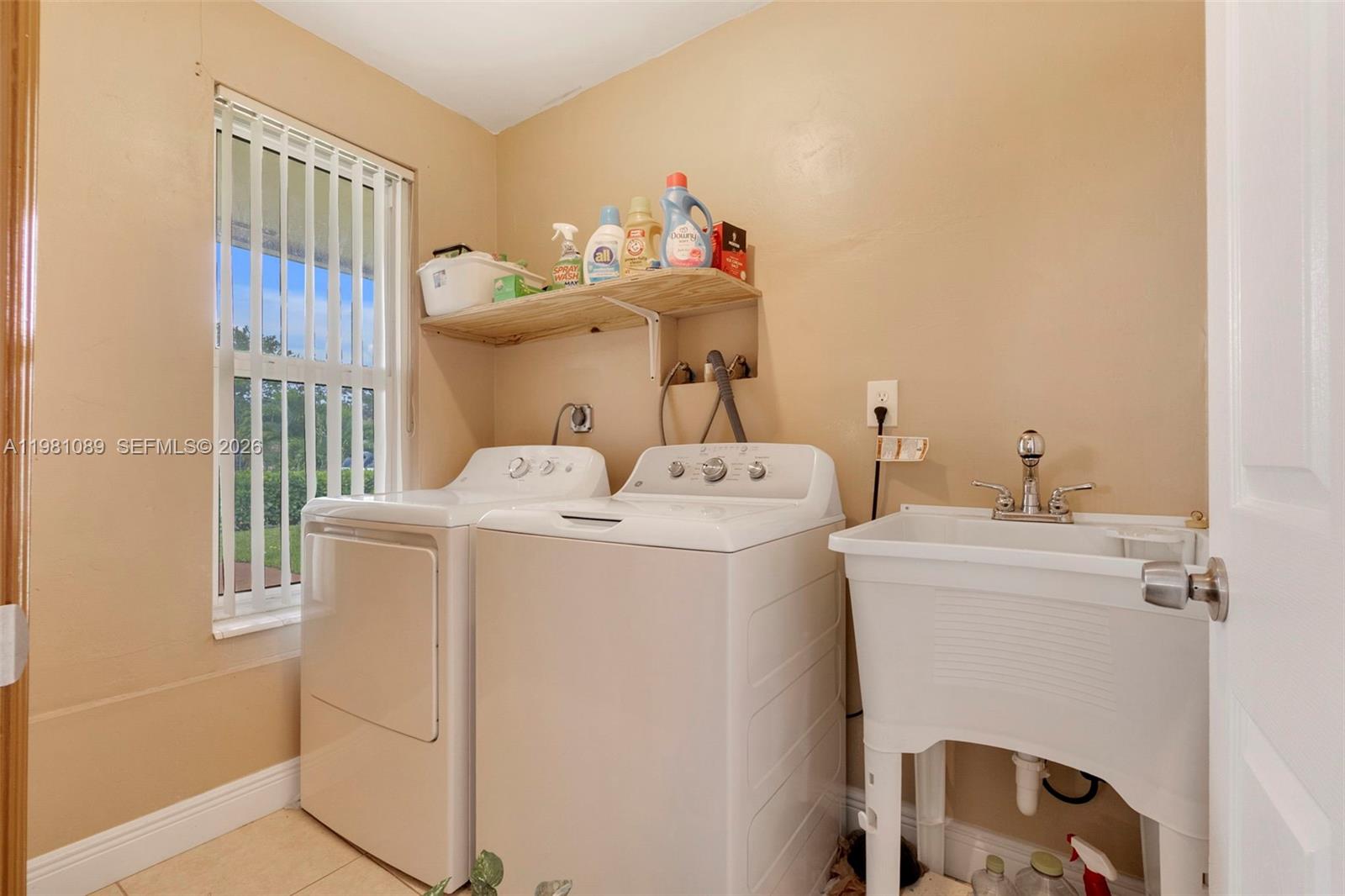 GOLDEN RIDGE - Residential