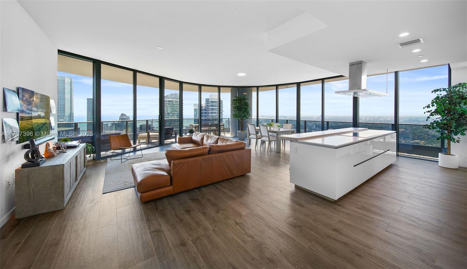 BRICKELL FLATIRON CONDO - Residential