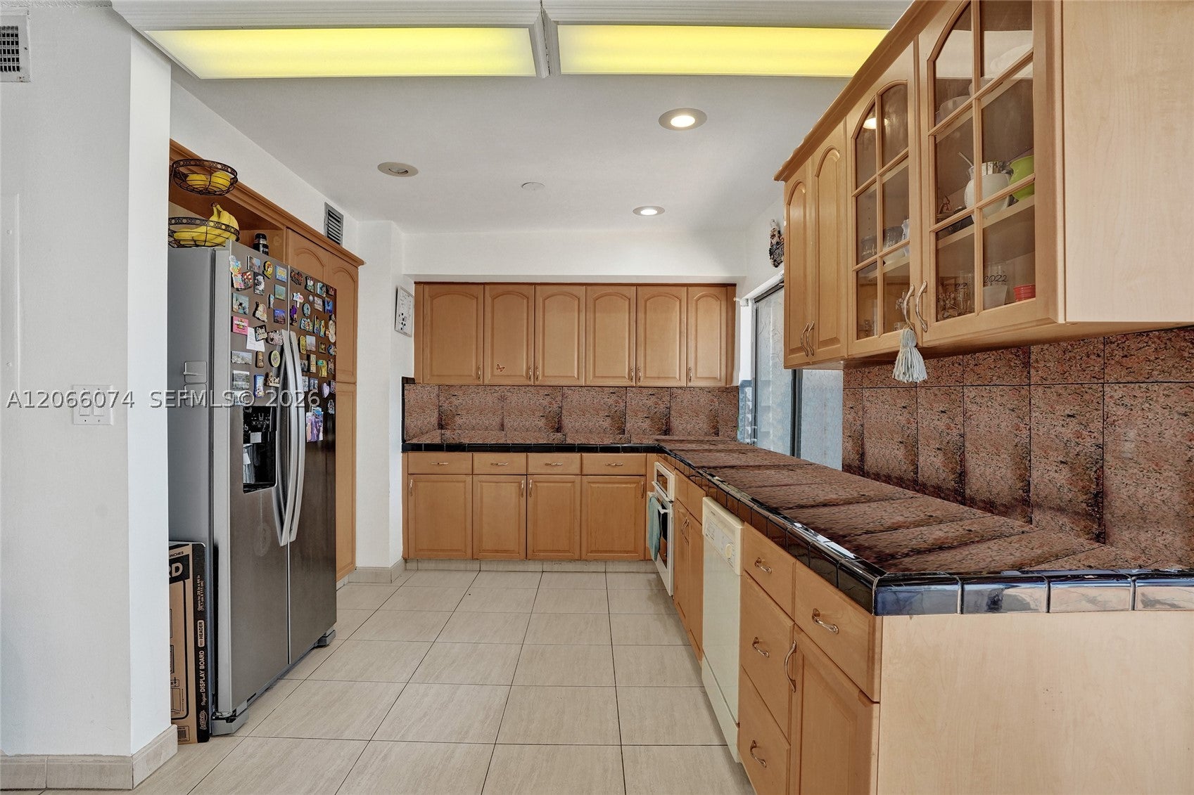 3003 Lakewood Ln