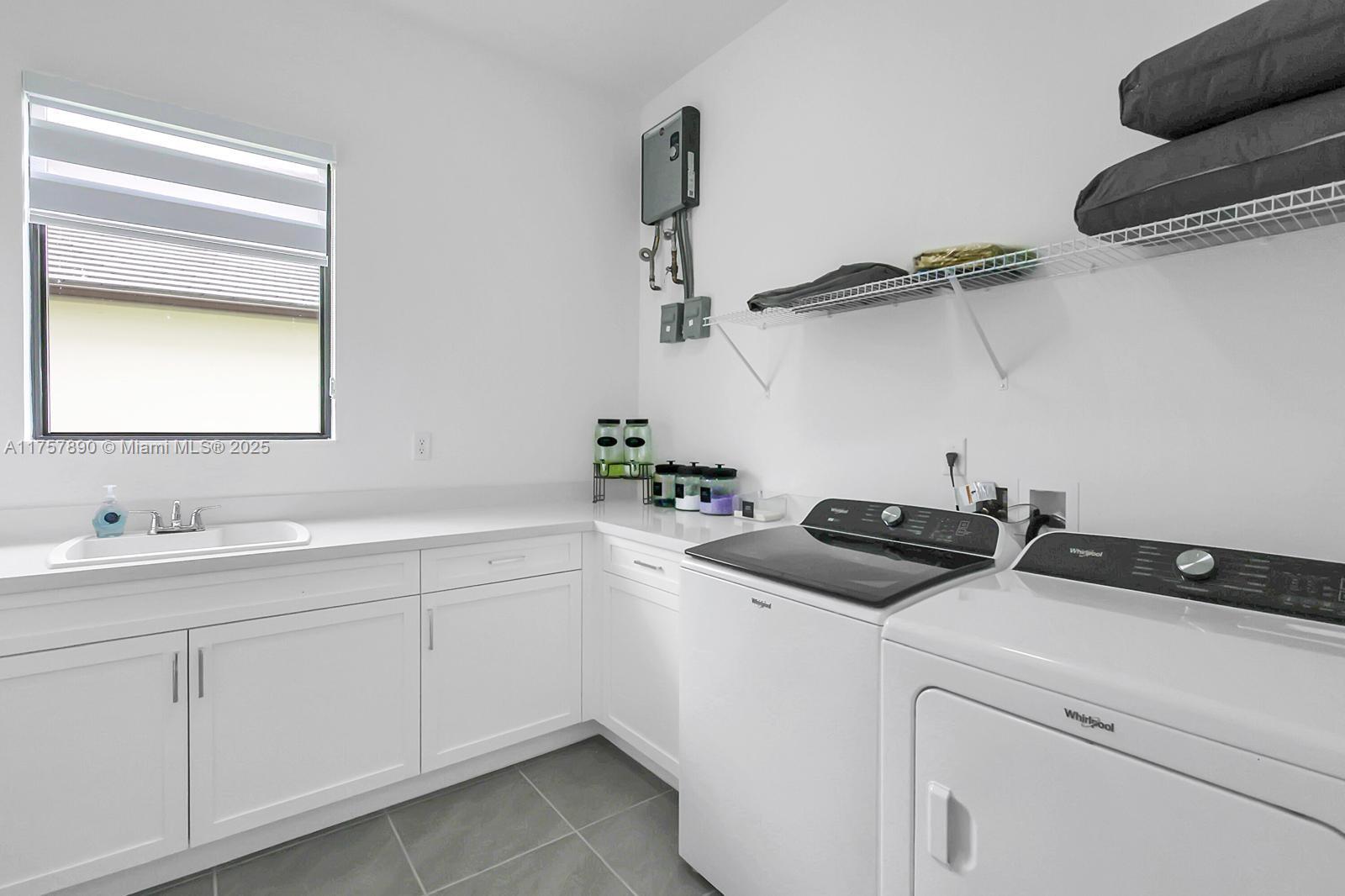 MAPLE RIDGE AT AVE MARIA P - Residential