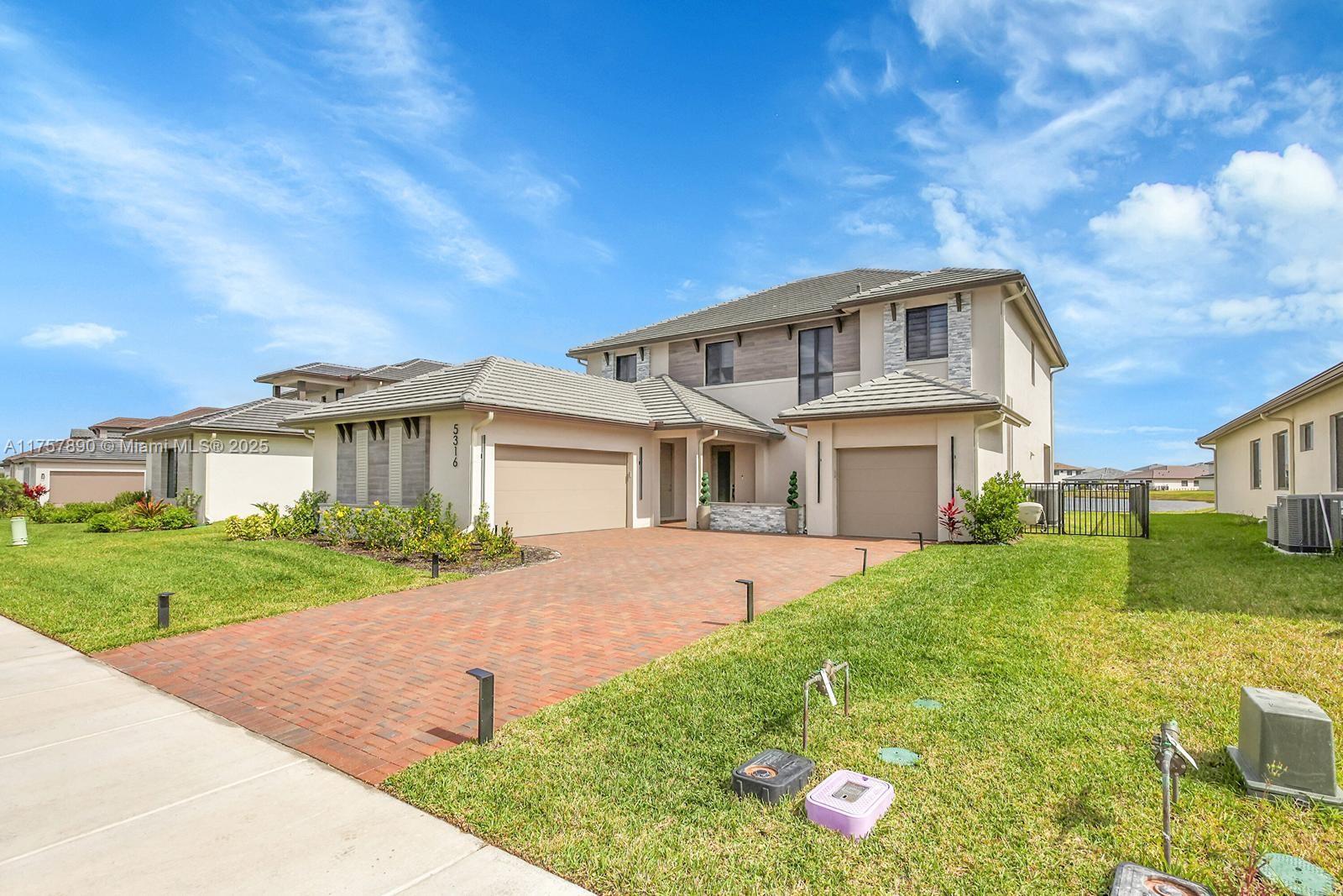 MAPLE RIDGE AT AVE MARIA P - Residential