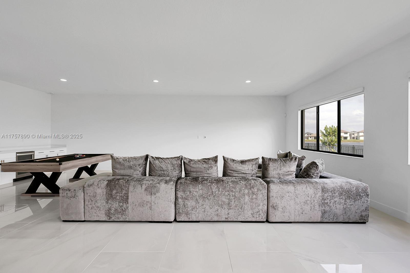 MAPLE RIDGE AT AVE MARIA P - Residential