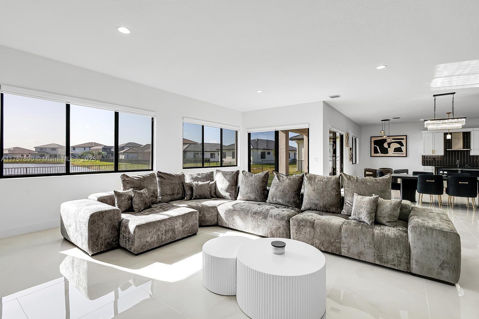 MAPLE RIDGE AT AVE MARIA P - Residential