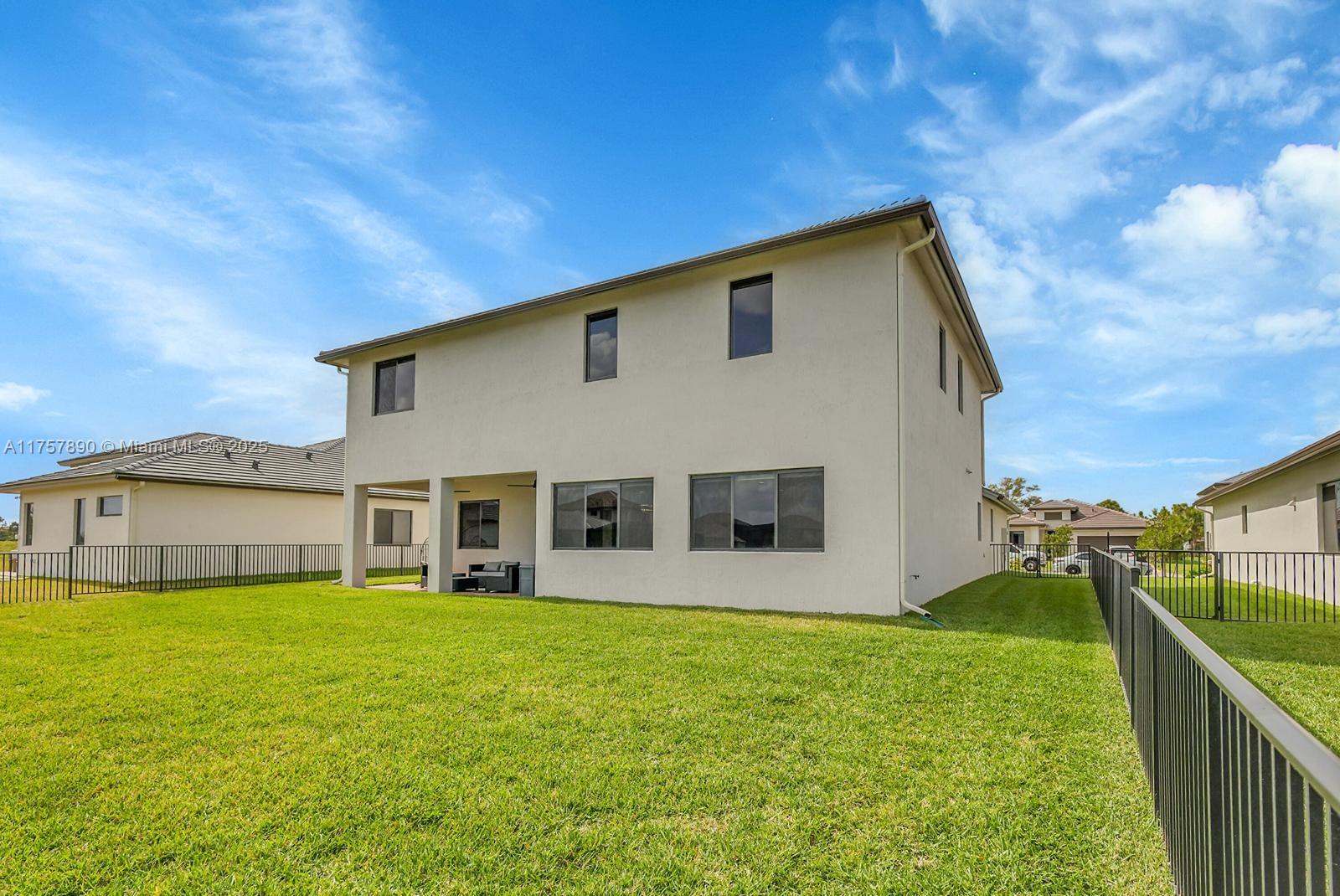MAPLE RIDGE AT AVE MARIA P - Residential
