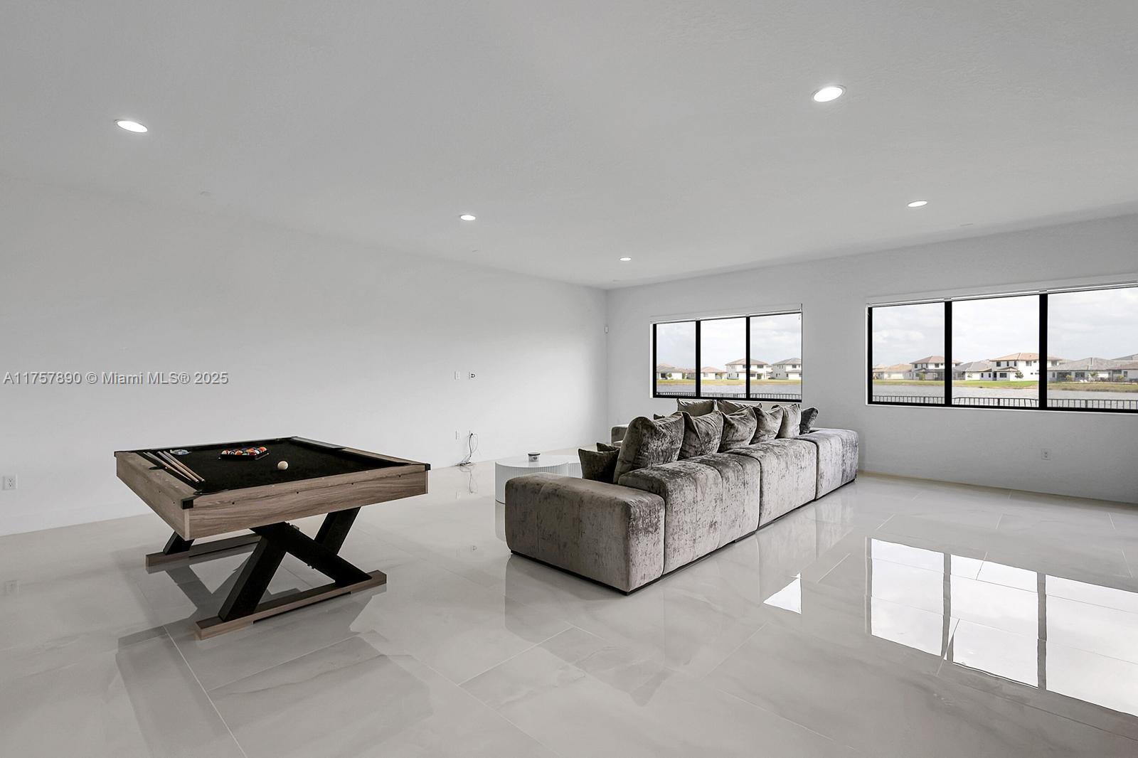 MAPLE RIDGE AT AVE MARIA P - Residential
