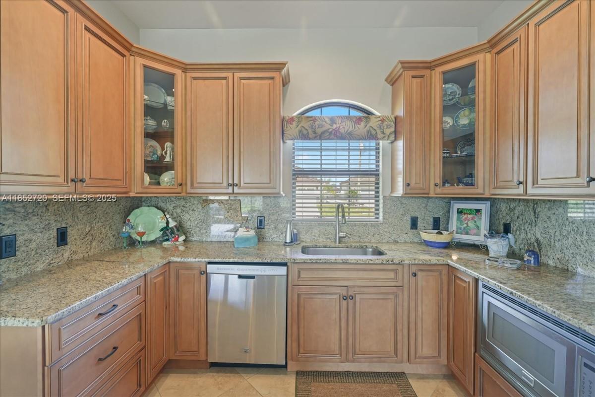 CAPE  CORAL - Residential