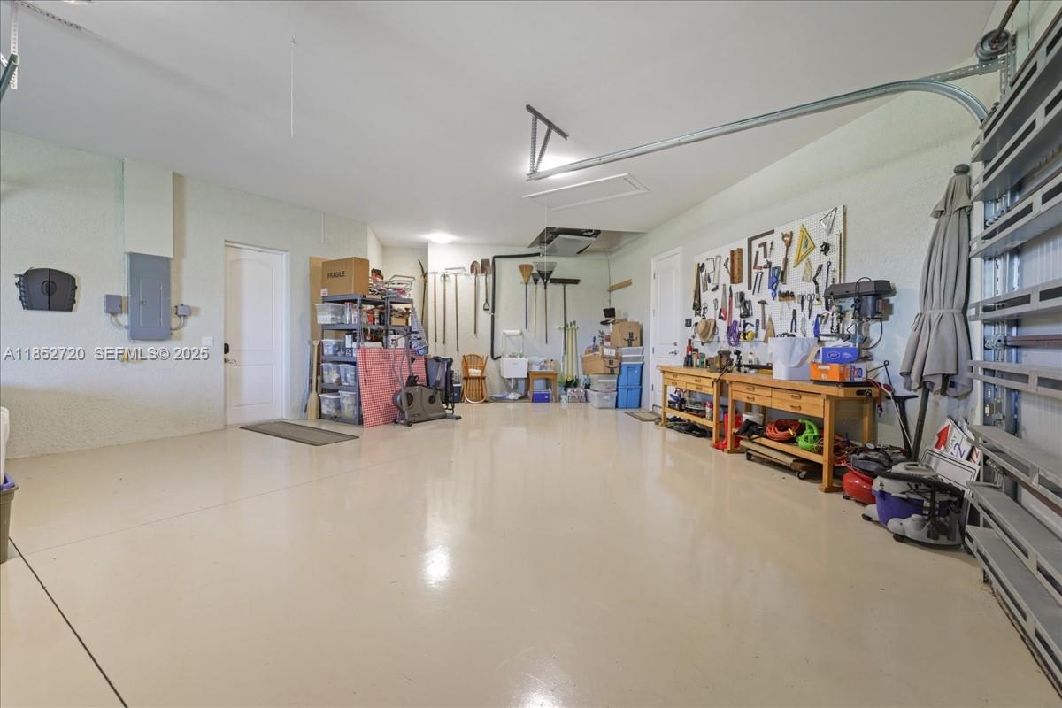 CAPE  CORAL - Residential