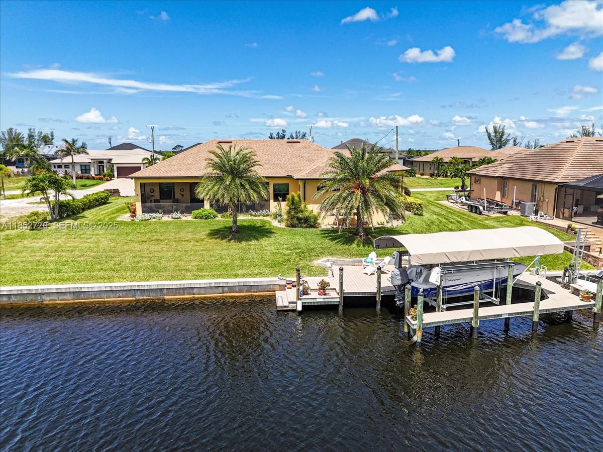 CAPE  CORAL - Residential