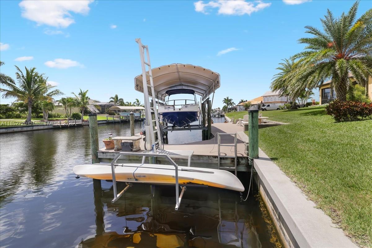 CAPE  CORAL - Residential