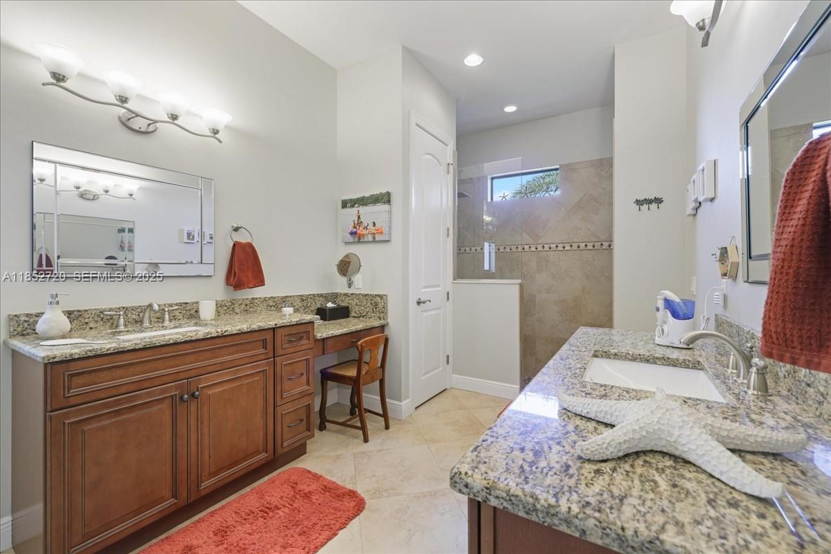 CAPE  CORAL - Residential