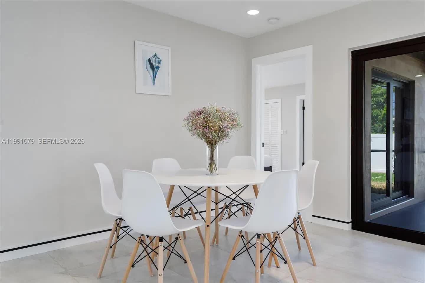 HOLLYWOOD CENTER AMEN PLA - Residential