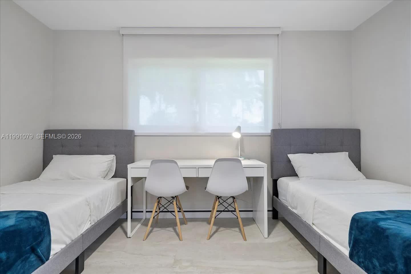 HOLLYWOOD CENTER AMEN PLA - Residential