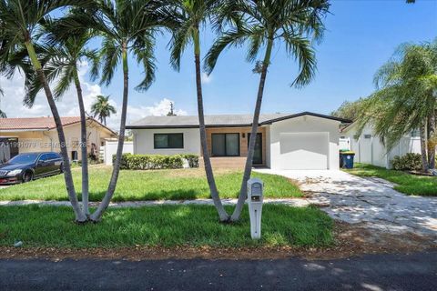 Photo of 233 SE 4th Ter, Dania Beach, FL 33004 (MLS # A11991079)