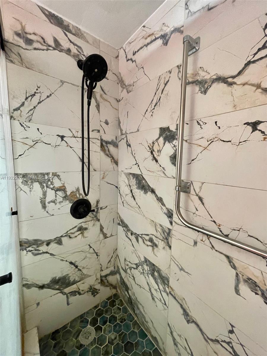 HILLCREST EAST NO 26 COND - Residential