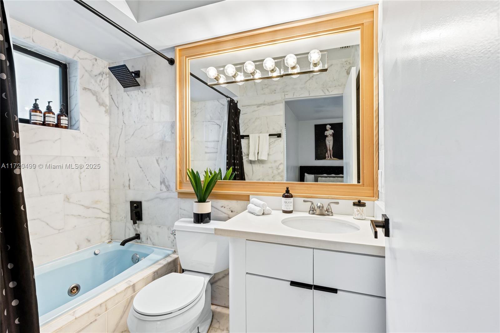 COUNTRY CLUB ADDN - Residential Lease