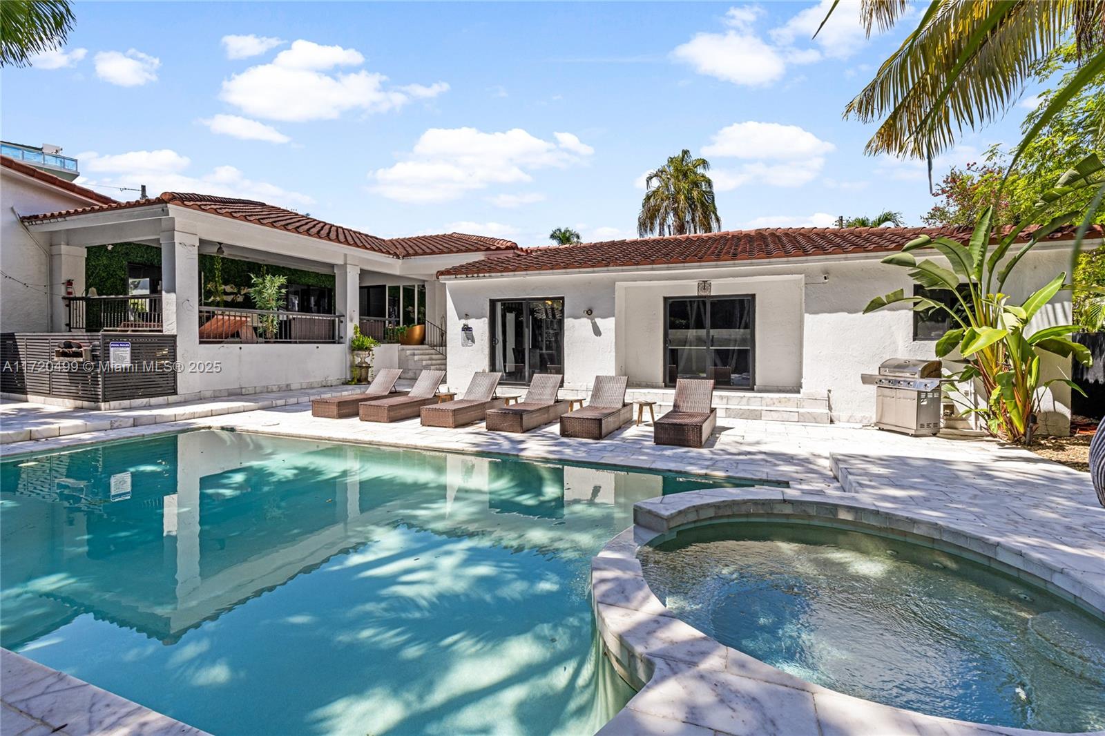 COUNTRY CLUB ADDN - Residential Lease