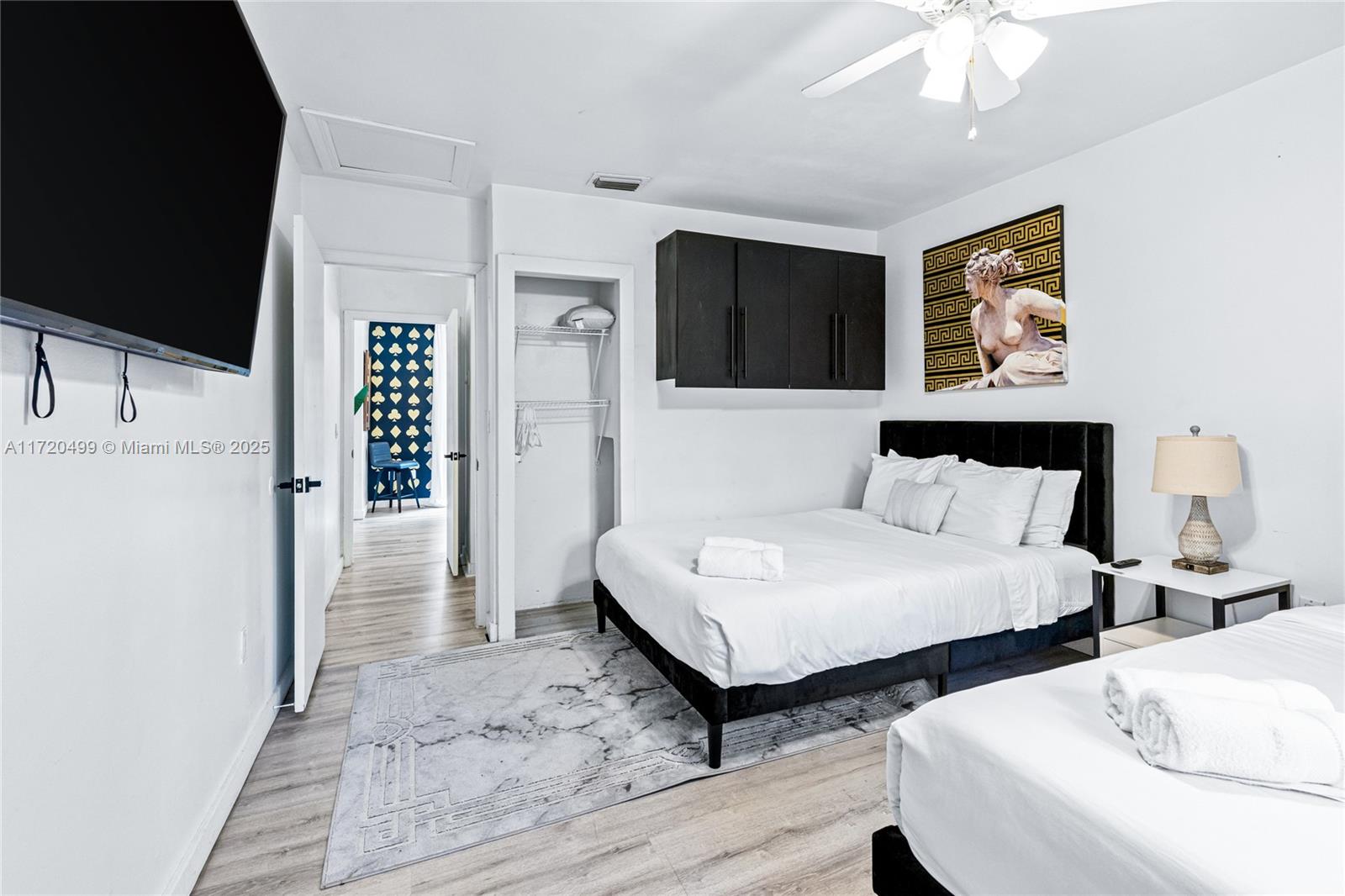 COUNTRY CLUB ADDN - Residential Lease