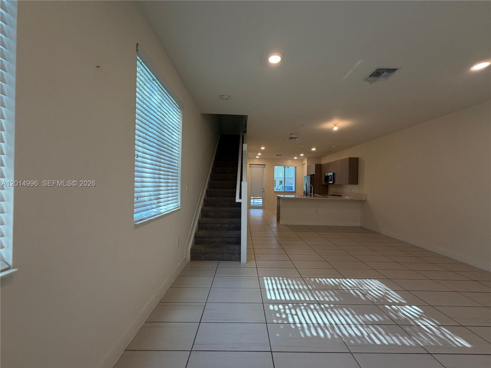 LANDMARK AT DORAL CONDO N - Residential Lease