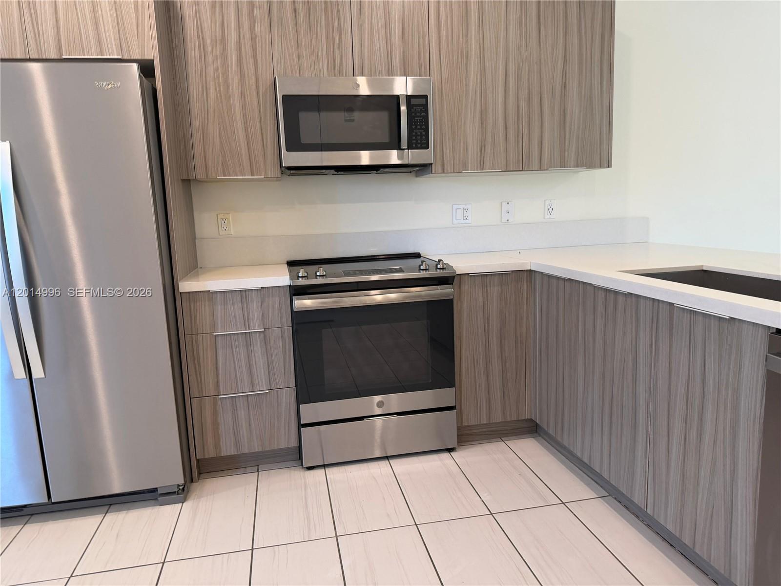 LANDMARK AT DORAL CONDO N - Residential Lease