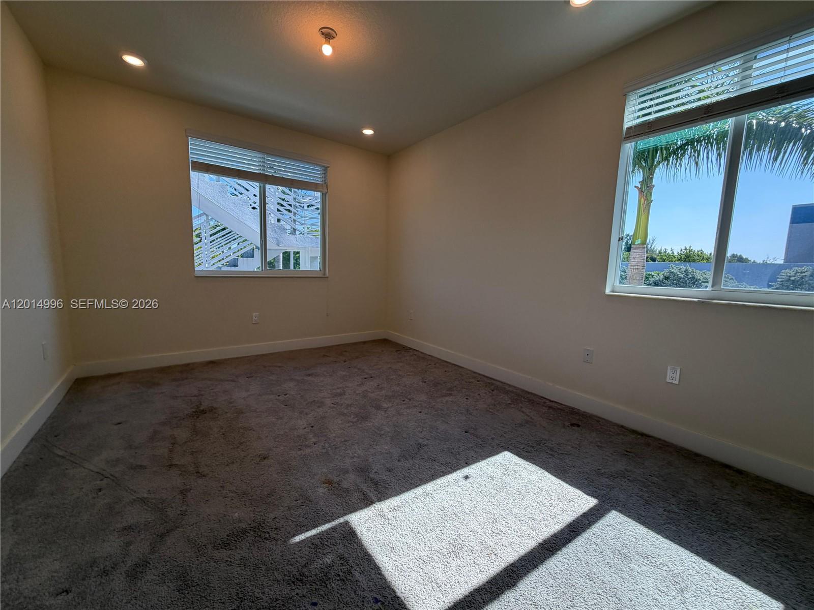 LANDMARK AT DORAL CONDO N - Residential Lease