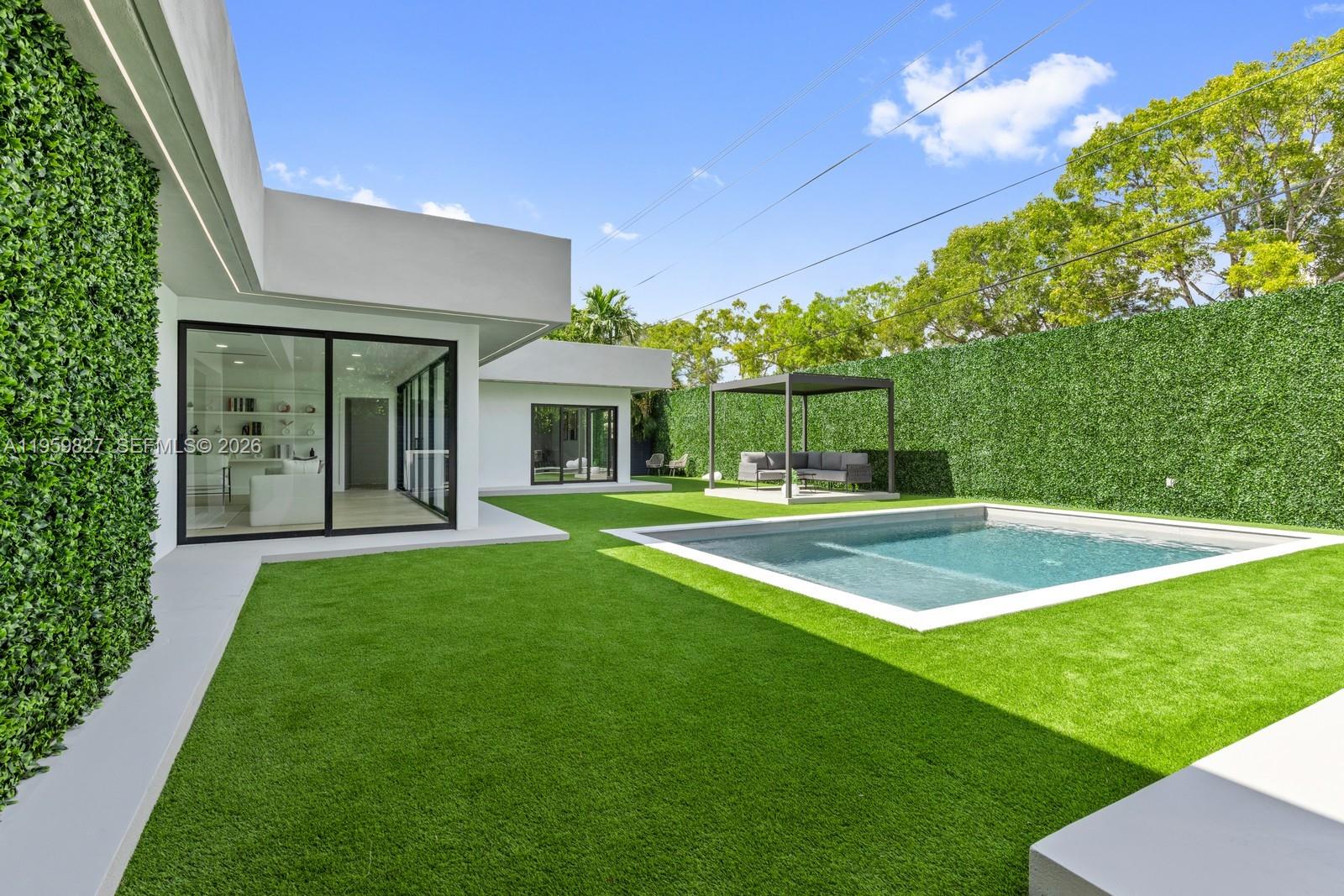 BAY HEIGHTS 1ST ADDN - Residential