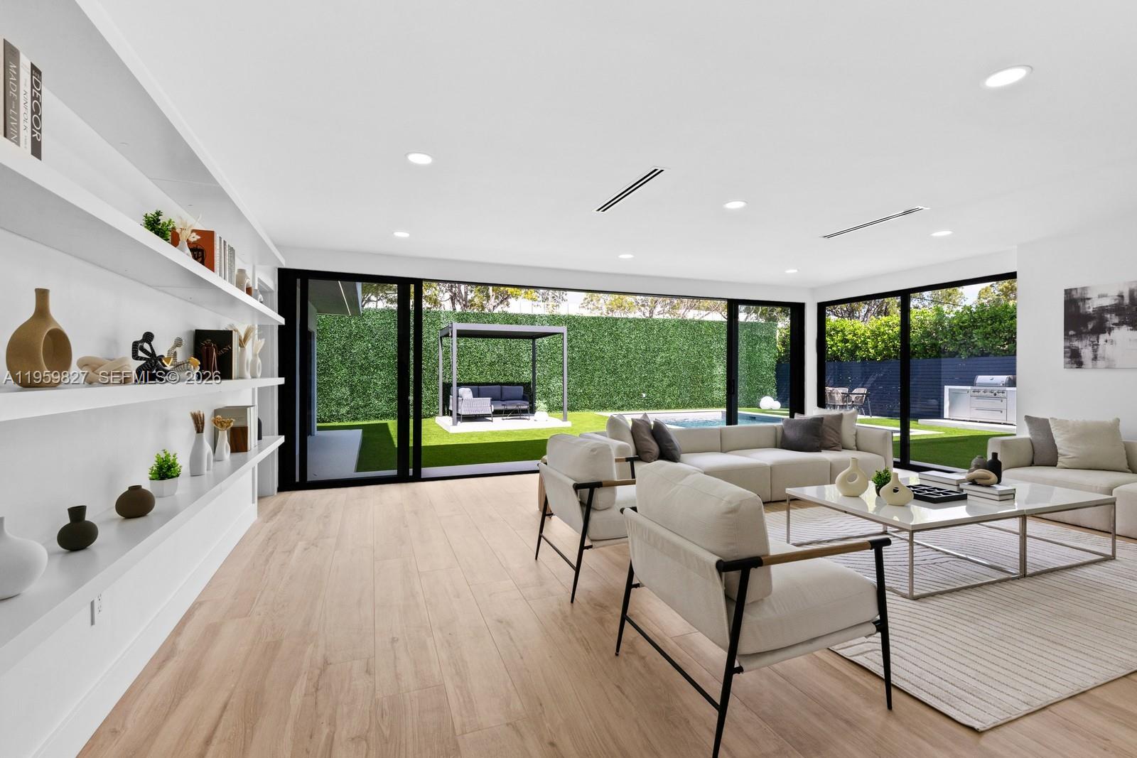 BAY HEIGHTS 1ST ADDN - Residential