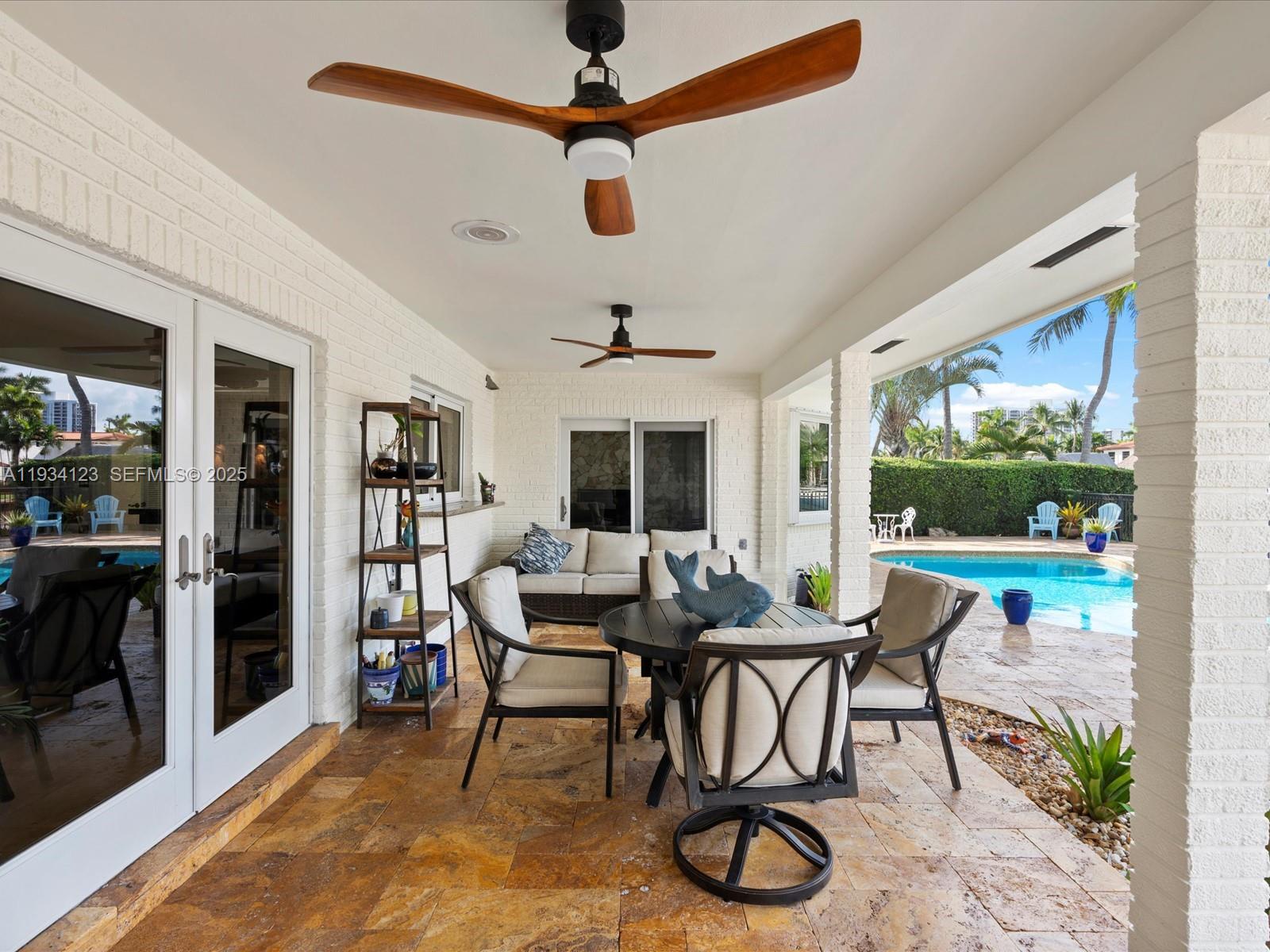 GOLDEN ISLES SEC A REV PL - Residential