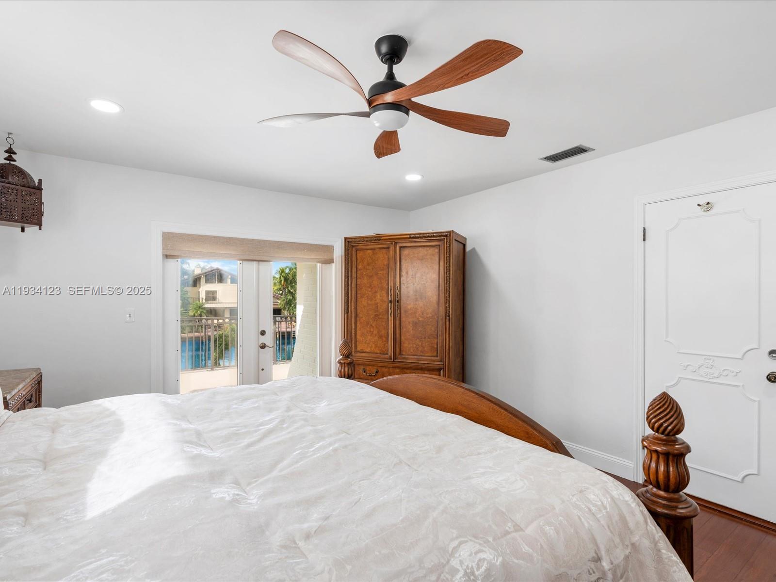 GOLDEN ISLES SEC A REV PL - Residential