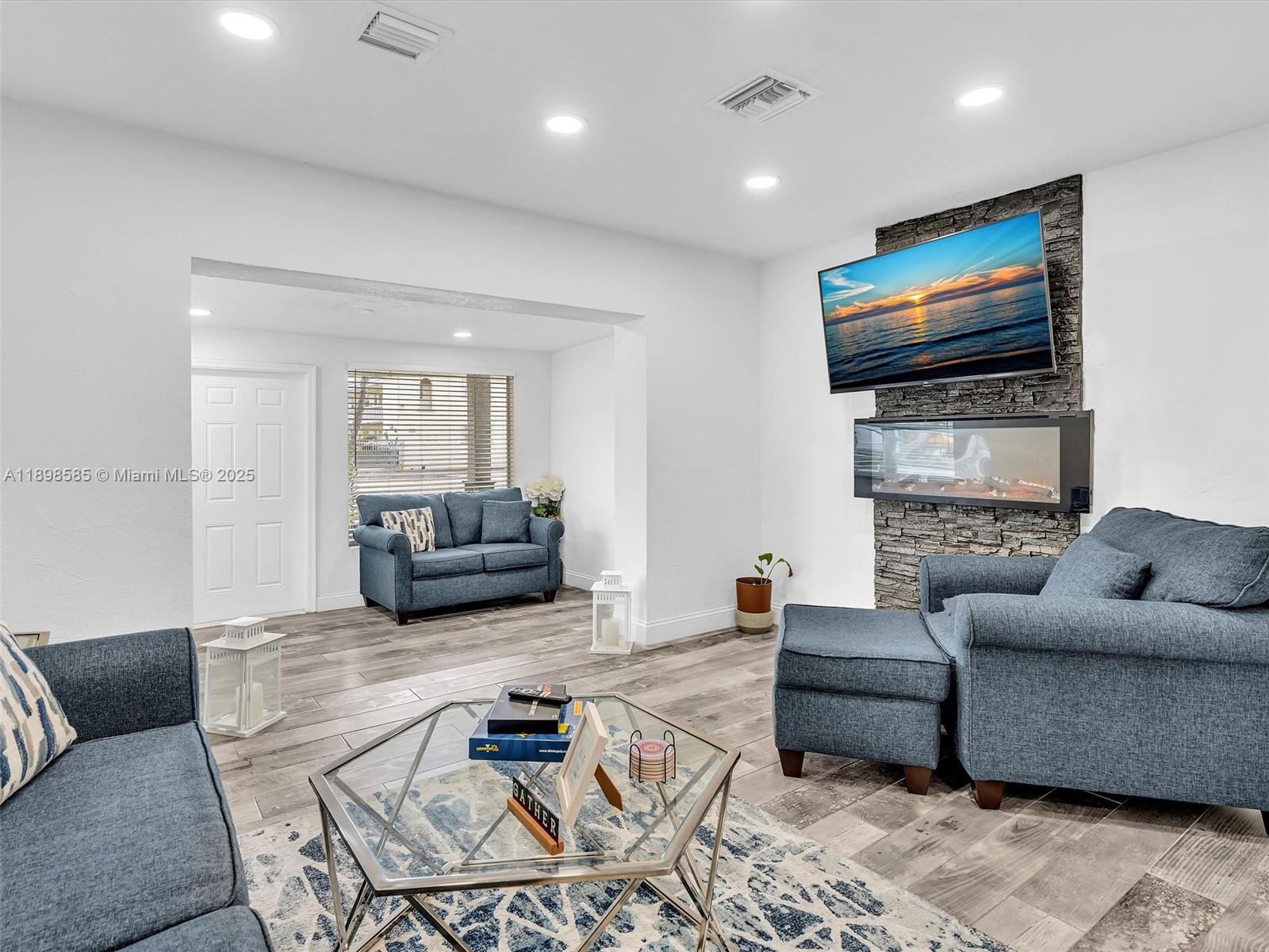 BINSTOCK SUB NO 2 - Residential