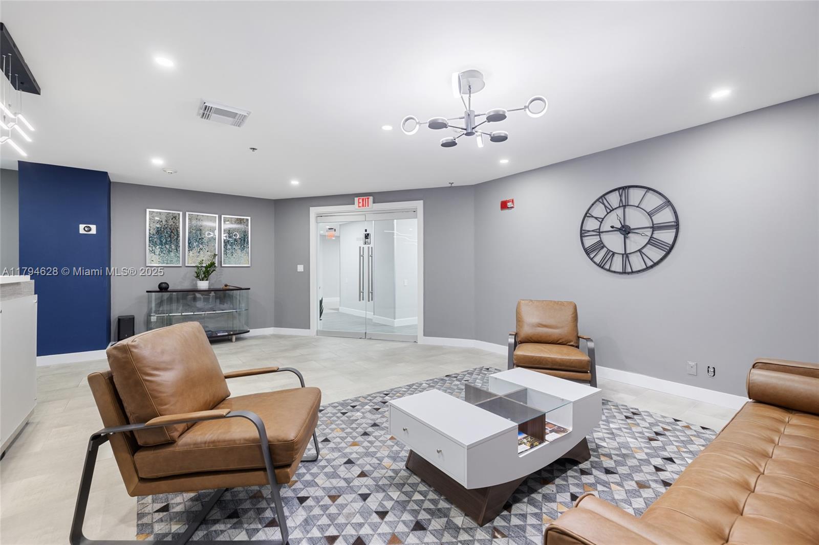 200 S Andrews Ave 503