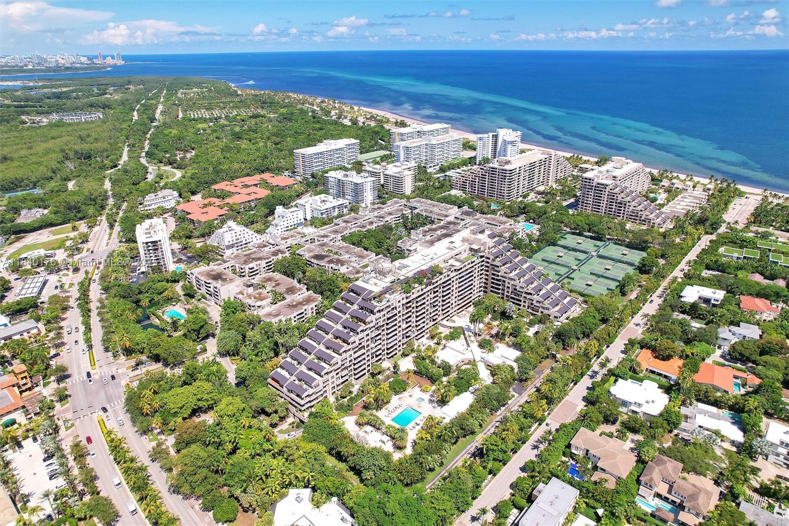 Just moments from the beach, this 2bed/2bath plus Den condo with a large balcony offers the perfect blend of comfort and convenience, within guard-gated Key Colony. Enjoy access to resort-style amenities including private beach access with a beachfront restaurant/bar, tennis courts, multiple pools including a lap pool, kids’ playground, beauty salon, a deli gourmet market and vast lush green spaces. The unit is freshly painted and features one assigned parking space. Ideally located near top-rated schools, parks, and endless outdoor activities, this rental puts it all within reach. Vacant and ready to rent!