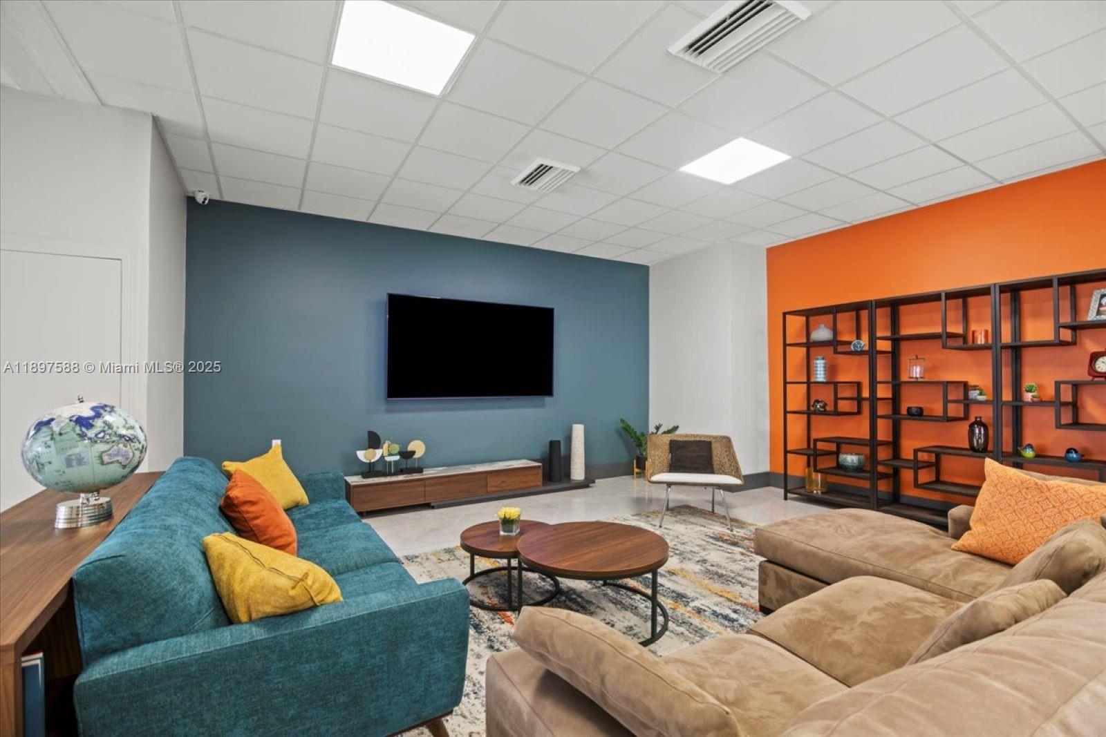 PARKER TOWER CONDO - Residential Lease