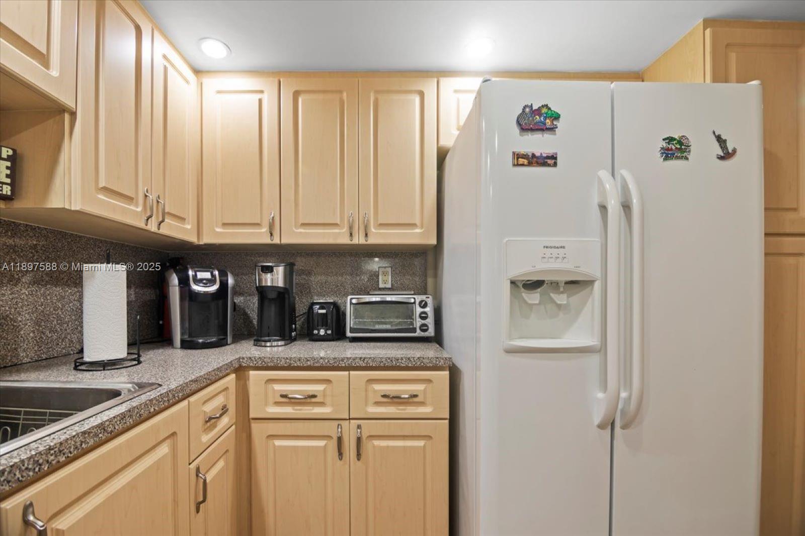 PARKER TOWER CONDO - Residential Lease