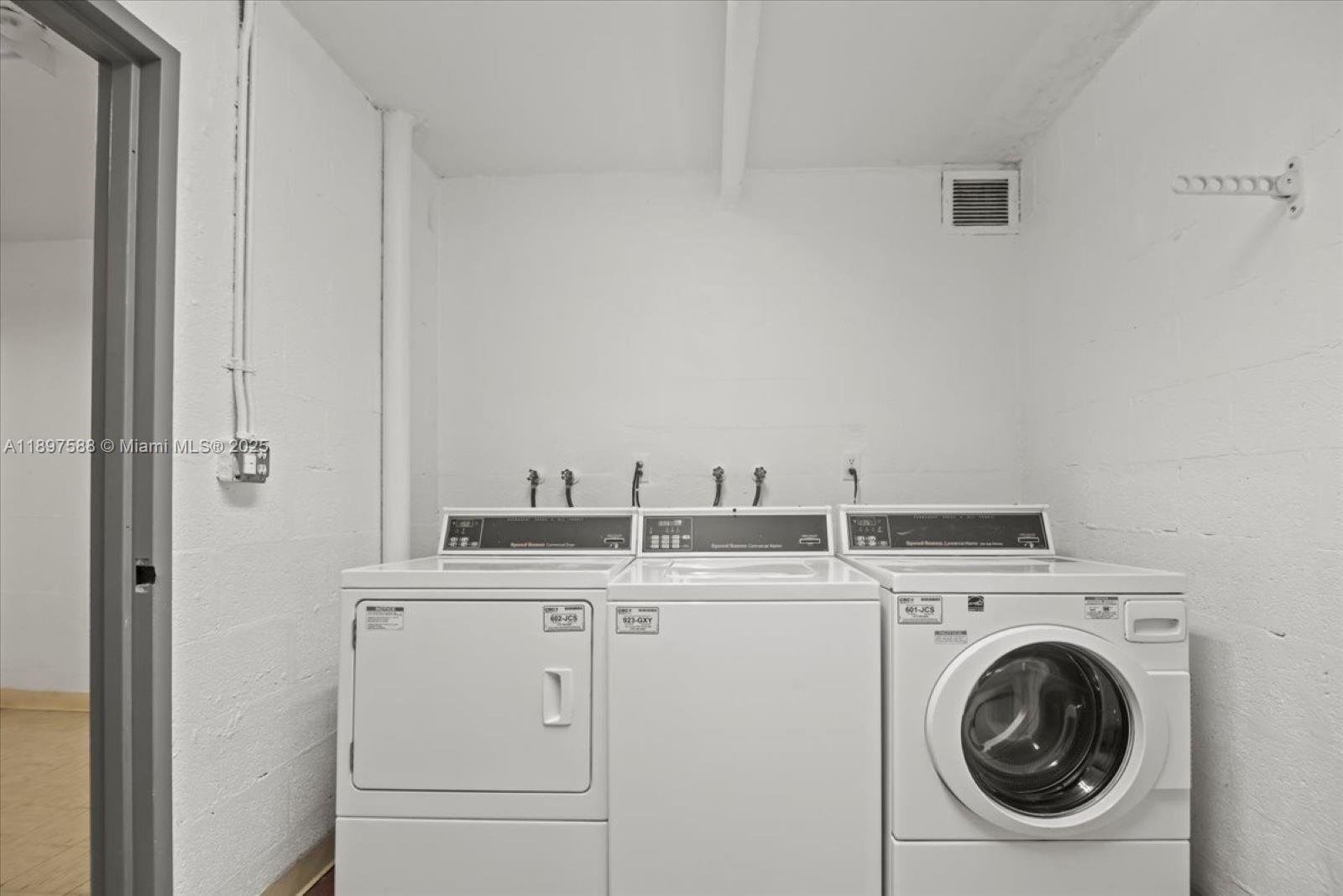 PARKER TOWER CONDO - Residential Lease