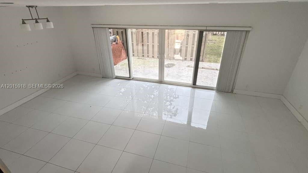 Photo of 8195 NW 8th MANOR #3, Plantation, FL 33324 (MLS # A12015918)