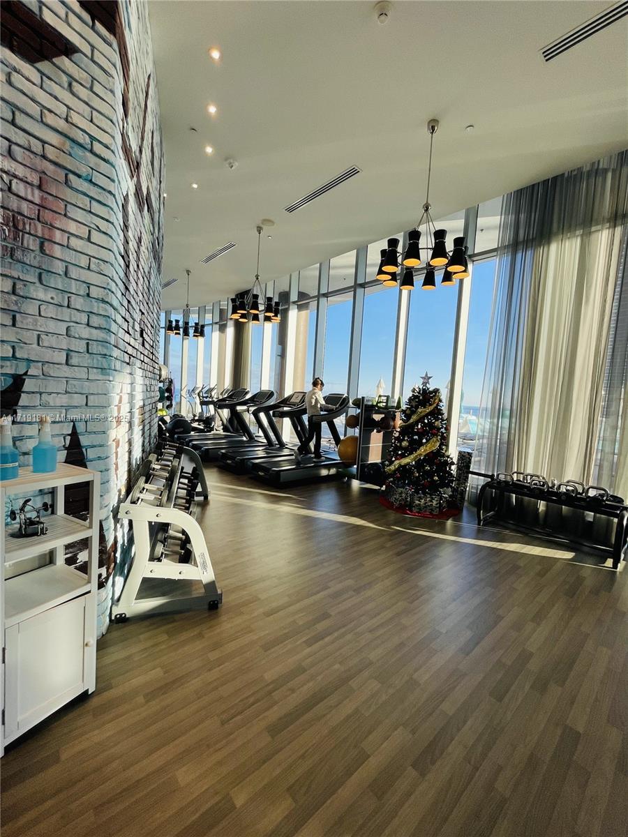 4111 SOUTH OCEAN DRIVE CO - Residential