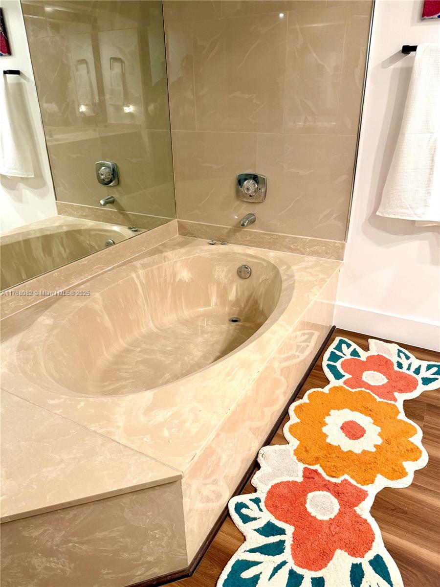 ENVIRON TOWERS II CONDO - Residential