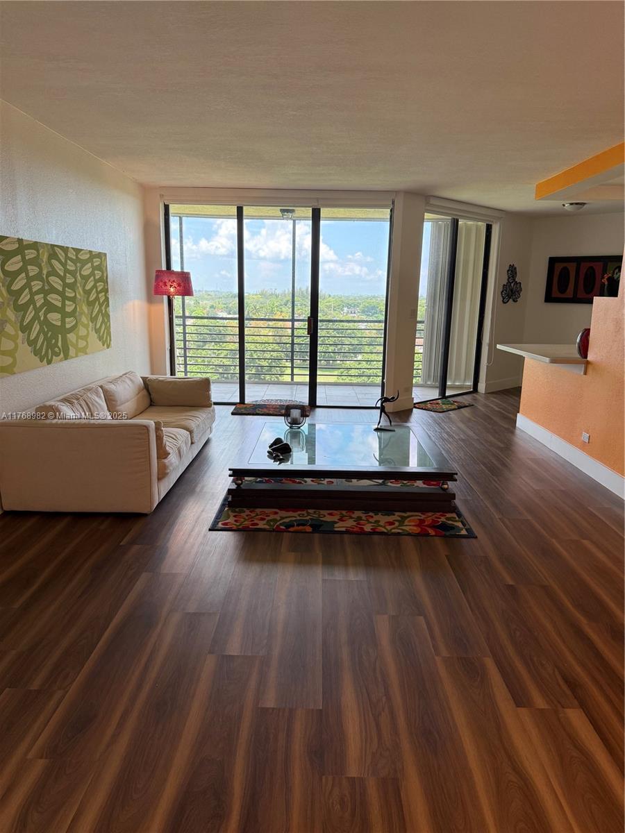 ENVIRON TOWERS II CONDO - Residential