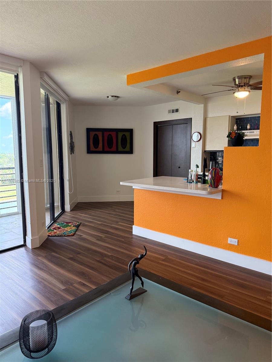 ENVIRON TOWERS II CONDO - Residential