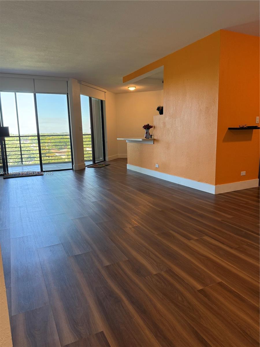 ENVIRON TOWERS II CONDO - Residential