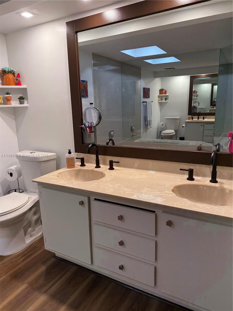 ENVIRON TOWERS II CONDO - Residential