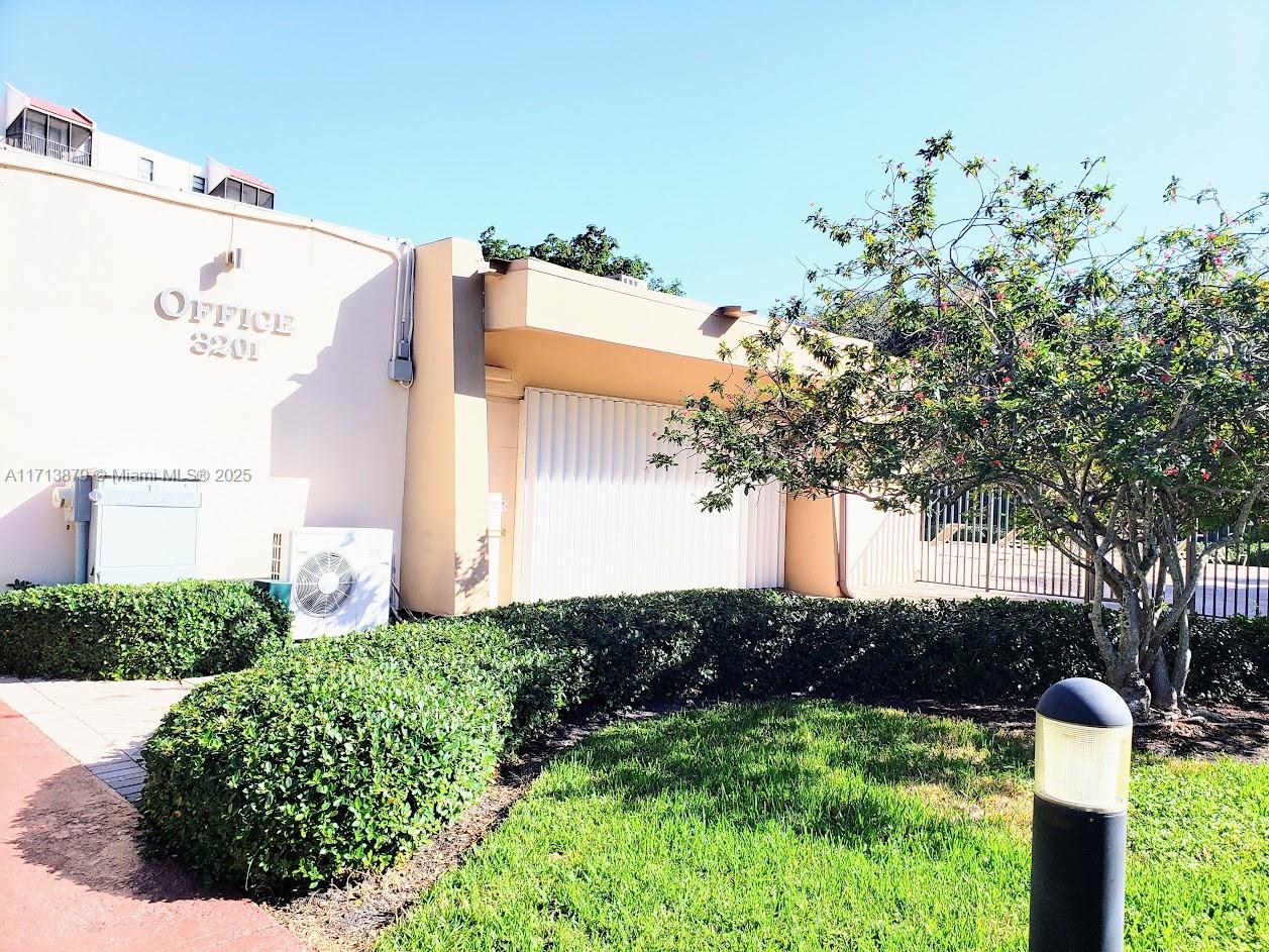 BRAVURA II CONDO - Residential