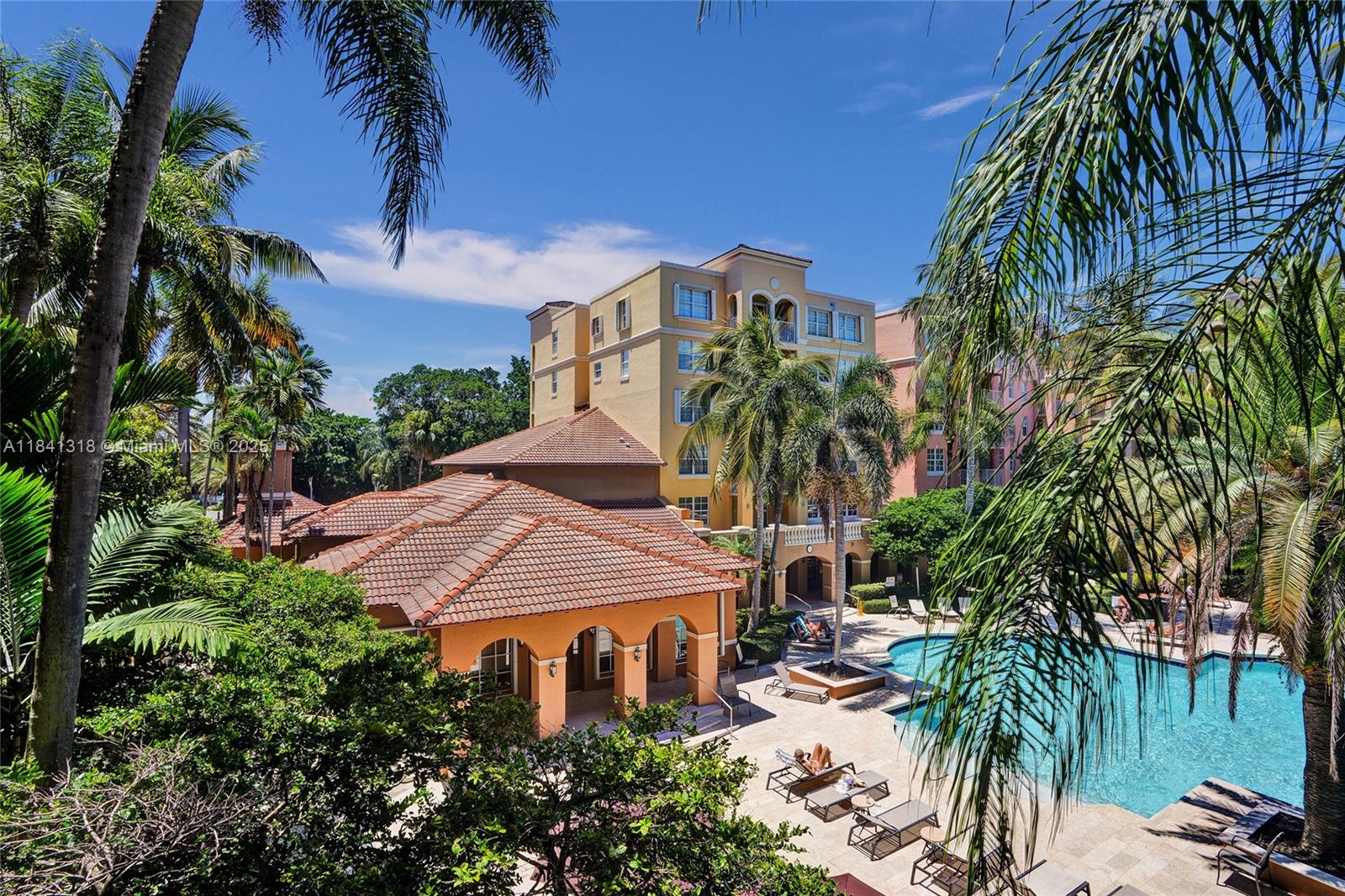 THE YACHT CLUB AT AVENTUR - Residential